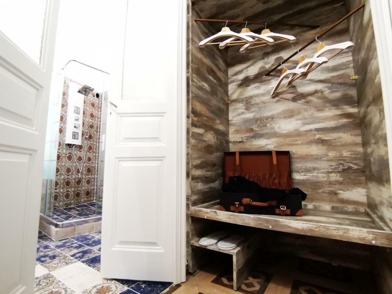 Suite Inn Centro Dimora Storica Ена Екстериор снимка